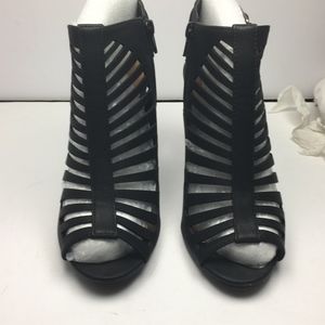 heel sandals